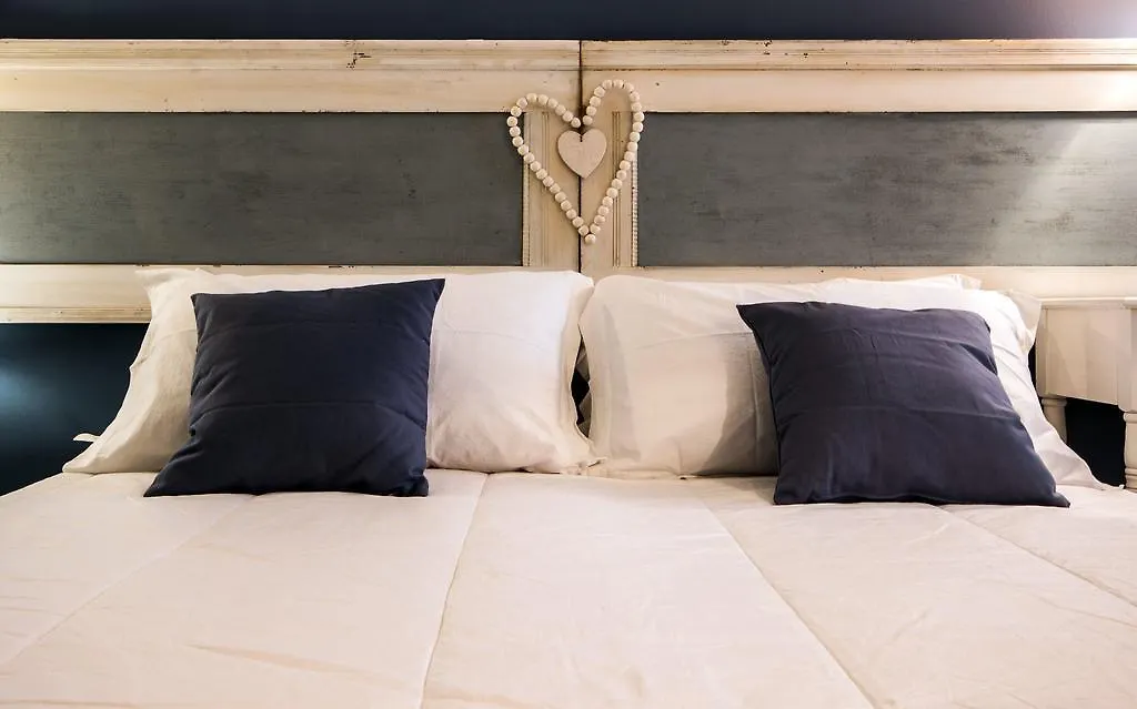 مبيت وإفطار كالياري La Casa Di Effe